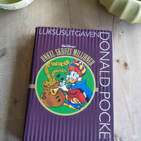 Luksusutgaven Donald Pocket "Onkel Skrues millioner" nr 1 innb. 2008