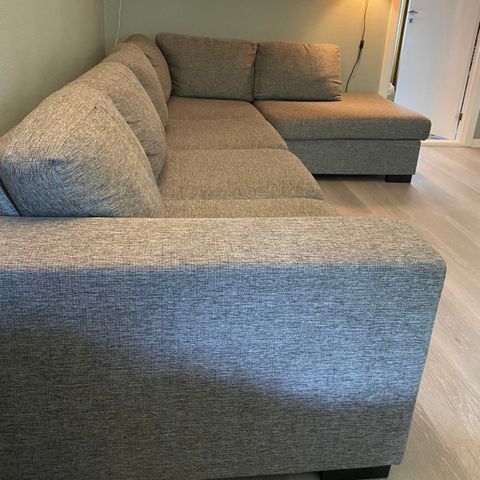 Godt brukt sofa