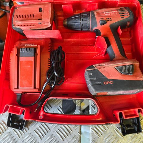 Hilti SFC 22-A batteridrill med 2 batterier og lader - selges rimelig