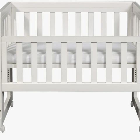 Troll bedside crib