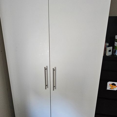 Garderobe skap ikea