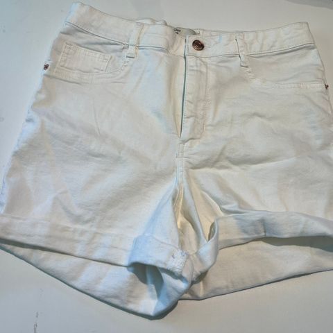 Highwaist shorts molly fra ginatricot str 42/L