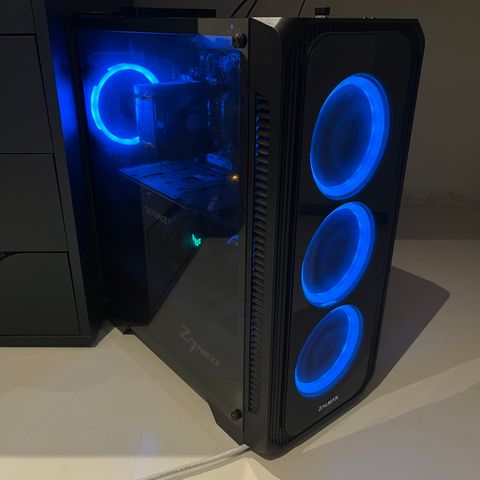 GAMING PC, RTX 3070, Intel i7-7700K, 16GB RAM, SSD 256 GB