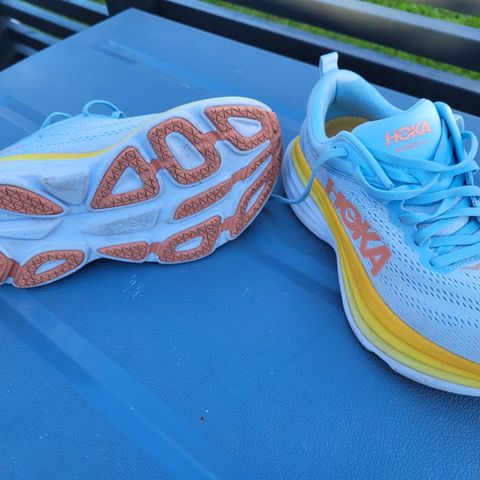 Hoka Bondi 8, str 38