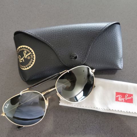 Ray-Ban