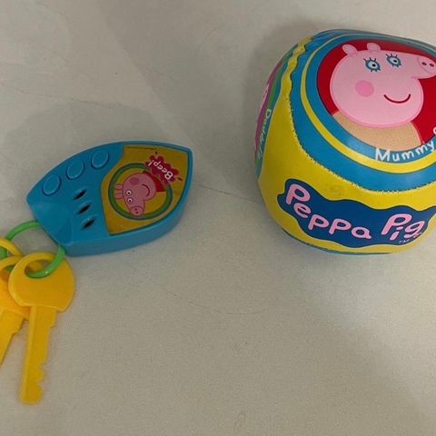 Peppa pig/ Peppa gris, ball og nøkler. Pent brukt.