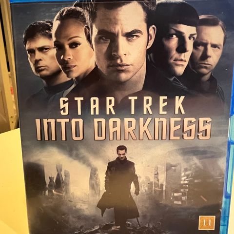 Sar Trek Into Darkness. Blu-ray