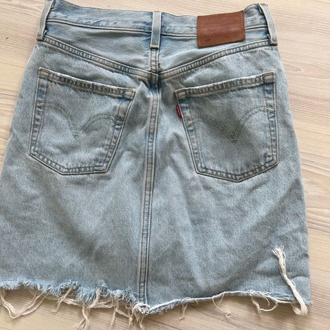 Levis jeans skjørt str 25