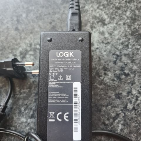 LOGIK

SWITCHING POWER SUPPLY