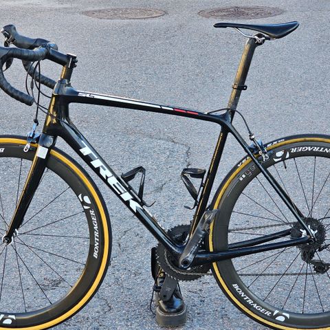 Trek emonda SL Landeveisykkel og karbonhjul