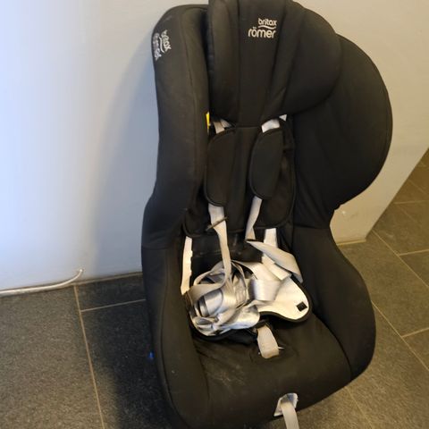 To bilstoler fra Britax