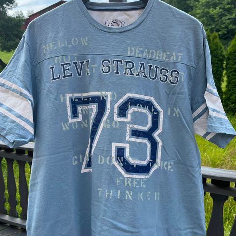 Levi Strauss T-skjorte