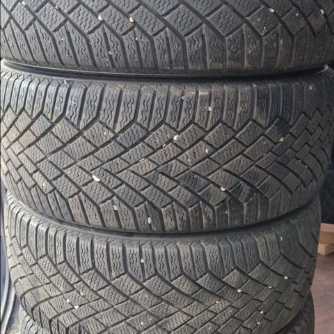 225/45R17 Continental viking contact 7 SSR Vinterdekk