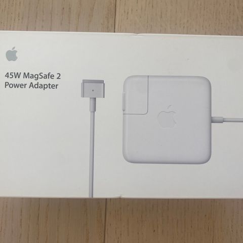 45W MagSafe 2 Power Adapter - lader til Mac, helt ny!