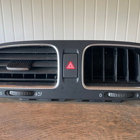 Aircondition / Nødblink enhet til VW MK6