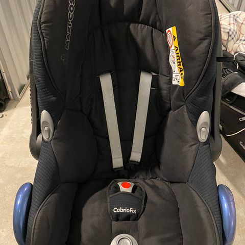 Bilstol fra nyfødt