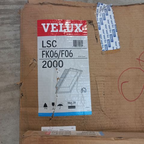 Velux utforing hvit PVC 66x118