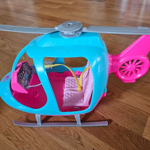 Barbie helikopter