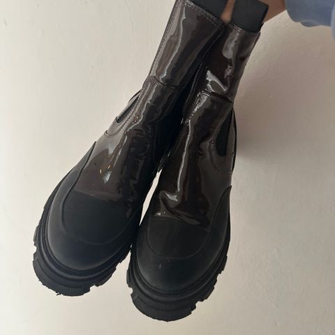 Ganni boots