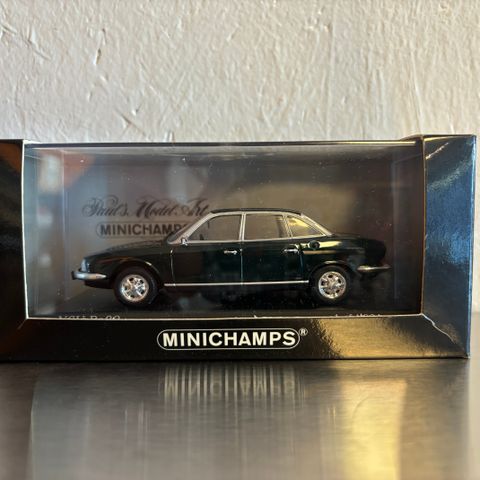 1:43 NSU Ro80 fra Minichamps selges