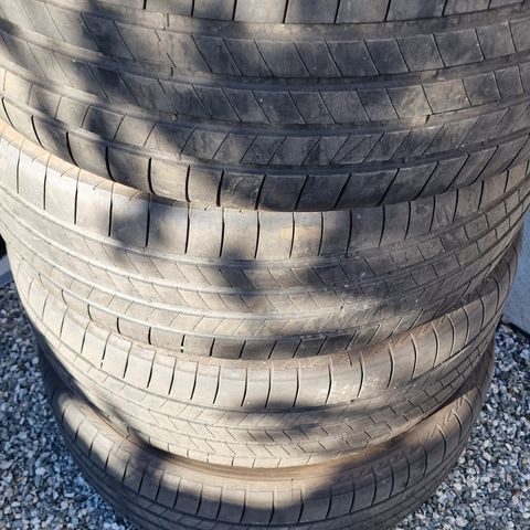 Bra premium dekk Bridgestone turanza 255/45 R20