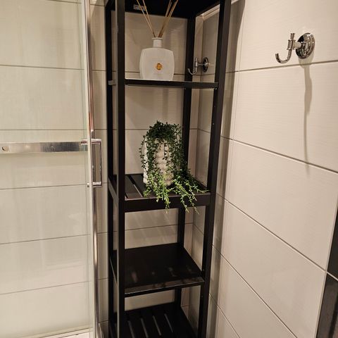 IKEA Hemnes baderomshylle selges!