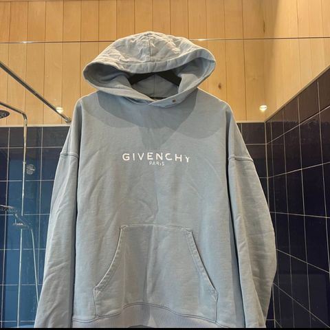 Givenchy Genser