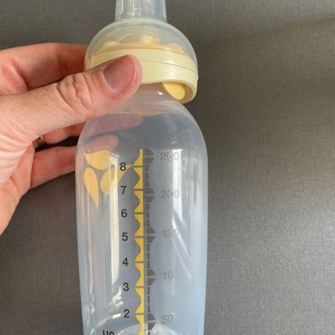 Medela calma tåteflaske med 250ml beholdee