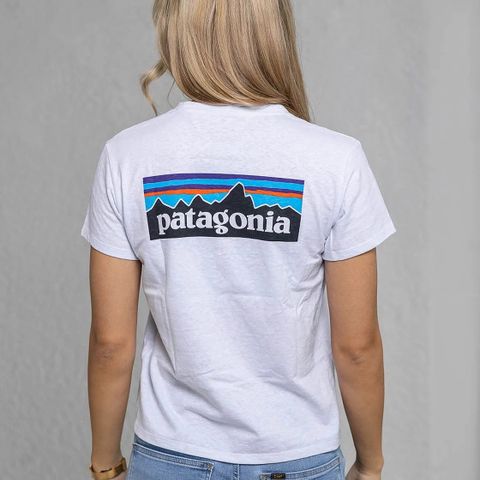 Ny Patagonia Women’s P-6 Logo Responsibili-Tee