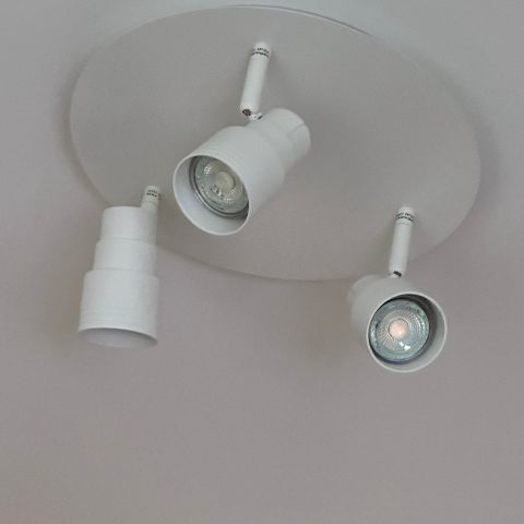 2 off ceiling lamps