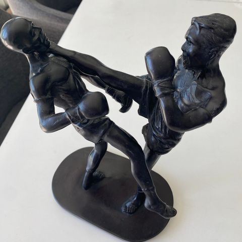 Statue / pyntegjenstand kickboksing kampsport