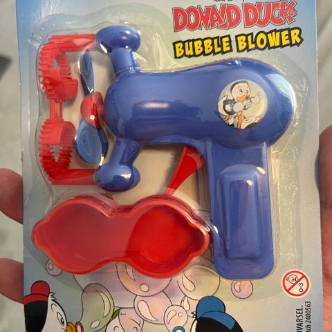 Donald Duck bubble blower