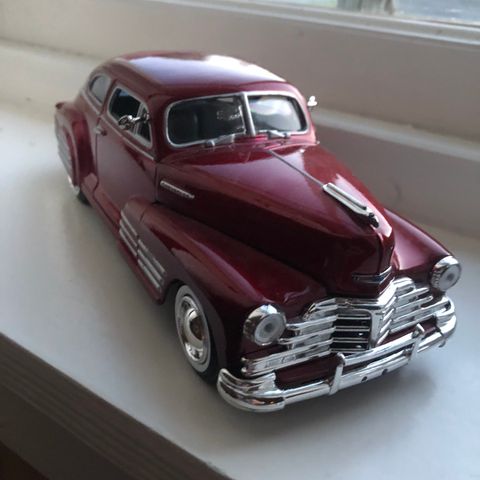 1:24 1948 Chevrolet Aerosedan modell