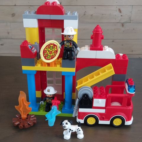 Lego duplo Brannstasjon