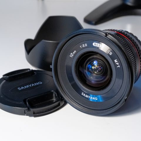 Samyang 12mm f/2.0 til M43