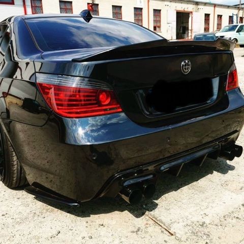 Bmw e60 e61 deler leppe, spoiler, Sideskørte m tech diffuser dobbel frontleppem5