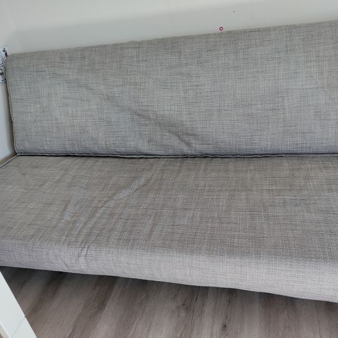 Sofa, polstret for å sove