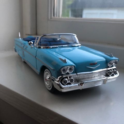 1:18 1958 Chevrolet Impala cabriolet