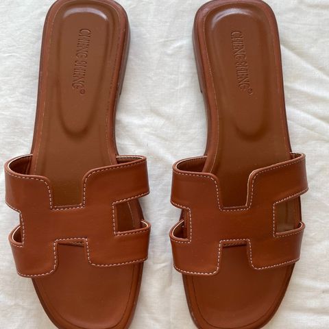 Nye brune sandaler str 38 og 37
