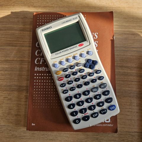 Grafisk kalkulator - Casio CFX-9850GC PLUS