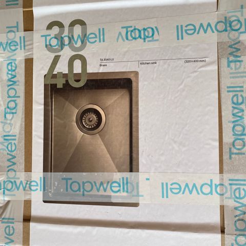 Tapwell 320 x 400mm kjøkkenvask messing