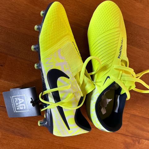 Nike Phantom Vnm Pro AG-Pro fotballsko eu40.5 helt ny