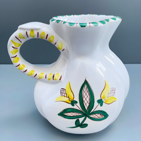 Vintage håndlaget mugge vase keramikk grønn og gul høyde 13 cm diameter 7,5 cm