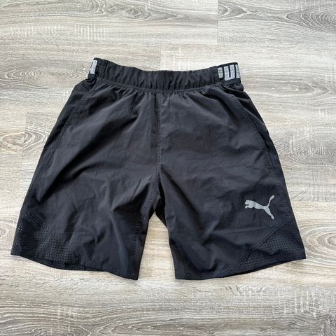 PUMA treningsshorts M