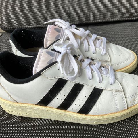 Retro Adidas  str 38