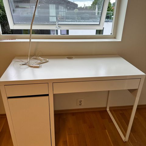 IKEA skrivebord