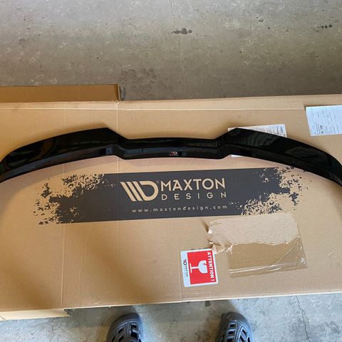 Maxton takspoiler cap til Audi rs6 c8