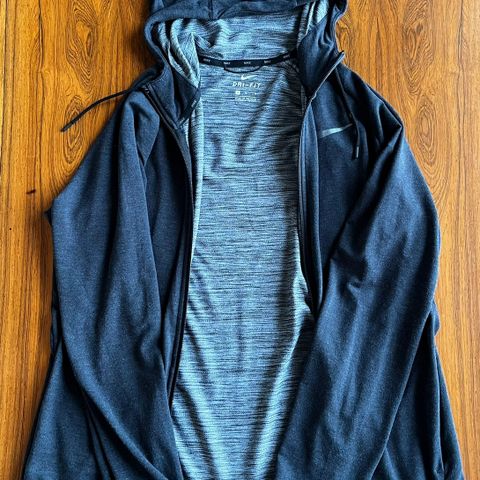 Nike Dri-Fit zip hoodie M size god tilstand