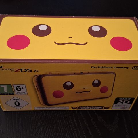 Pikachu New 2DS XL