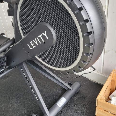 Levity elite rower